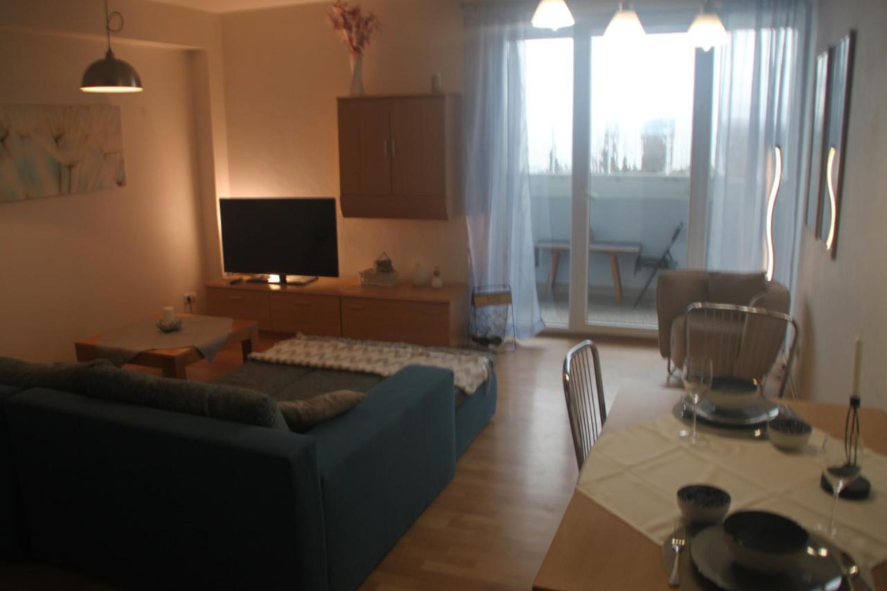 Jasmine Apartment - Free Parking - City Center - Skibus - Tatralandia 5Km Липтовски-Микулаш Экстерьер фото